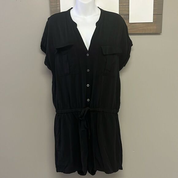 Old Navy Black Step-In Button Down One Piece Romper with Elastic Waistband-Large - Picture 1 of 15